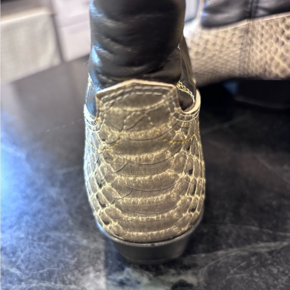 AMERICAN WEST Trading Company Cowboy Boot. Perfect condition! - Picture 6 of 10